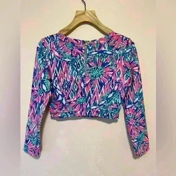 Lilly Pulitzer Carlita crop top  , sz small - Picture 5 of 6